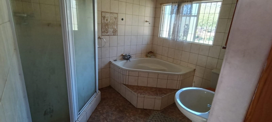 4 Bedroom Property for Sale in Ferreira Free State